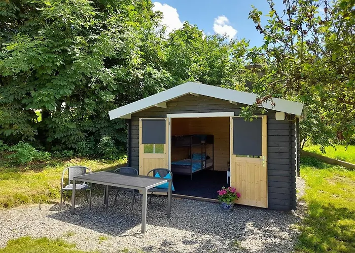 Weides Campinghuetten, Stellplaetze Fuer Camper, Wohnmobil, Eigenes Zelt 캠프장 쿠프스