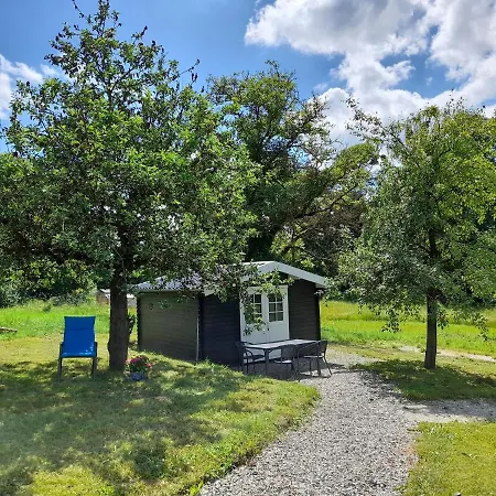 Campeggio Weides Campinghuetten, Stellplaetze Fuer Camper, Wohnmobil, Eigenes Zelt Küps