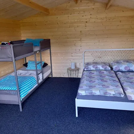 Weides Campinghuetten, Stellplaetze Fuer Camper, Wohnmobil, Eigenes Zelt Küps