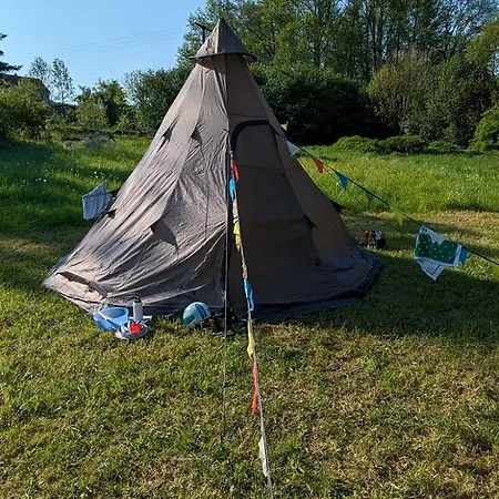 Campeggio Weides Campinghuetten, Stellplaetze Fuer Camper, Wohnmobil, Eigenes Zelt Küps