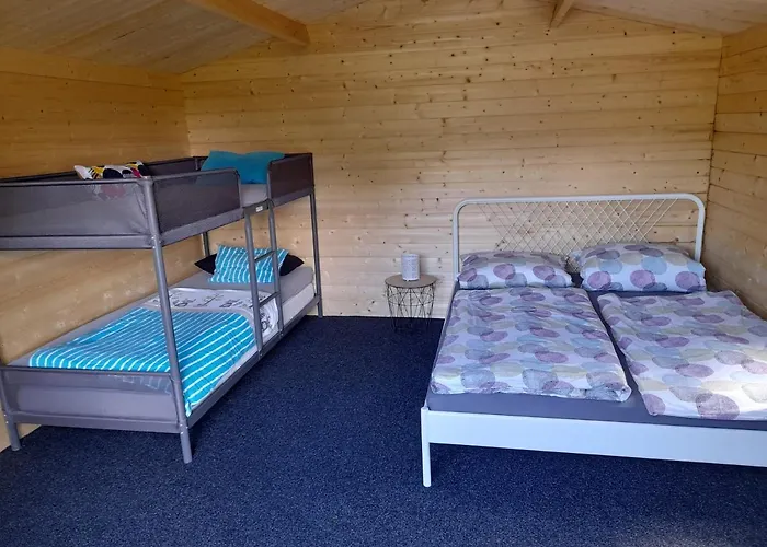 Weides Campinghuetten, Stellplaetze Fuer Camper, Wohnmobil, Eigenes Zelt Küps