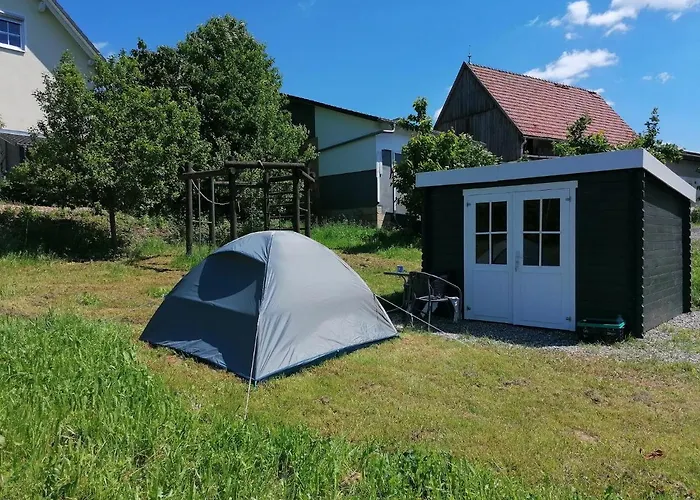 Weides Campinghuetten, Stellplaetze Fuer Camper, Wohnmobil, Eigenes Zelt Campingplatz Küps