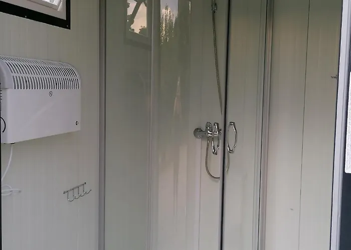 Weides Campinghuetten, Stellplaetze Fuer Camper, Wohnmobil, Eigenes Zelt * Küps