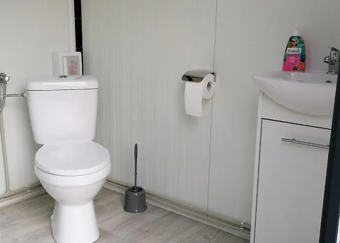 Weides Campinghuetten, Stellplaetze Fuer Camper, Wohnmobil, Eigenes Zelt * Küps