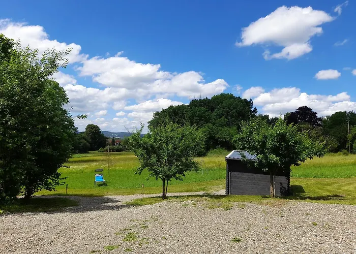 Weides Campinghuetten, Stellplaetze Fuer Camper, Wohnmobil, Eigenes Zelt Campingplatz Küps